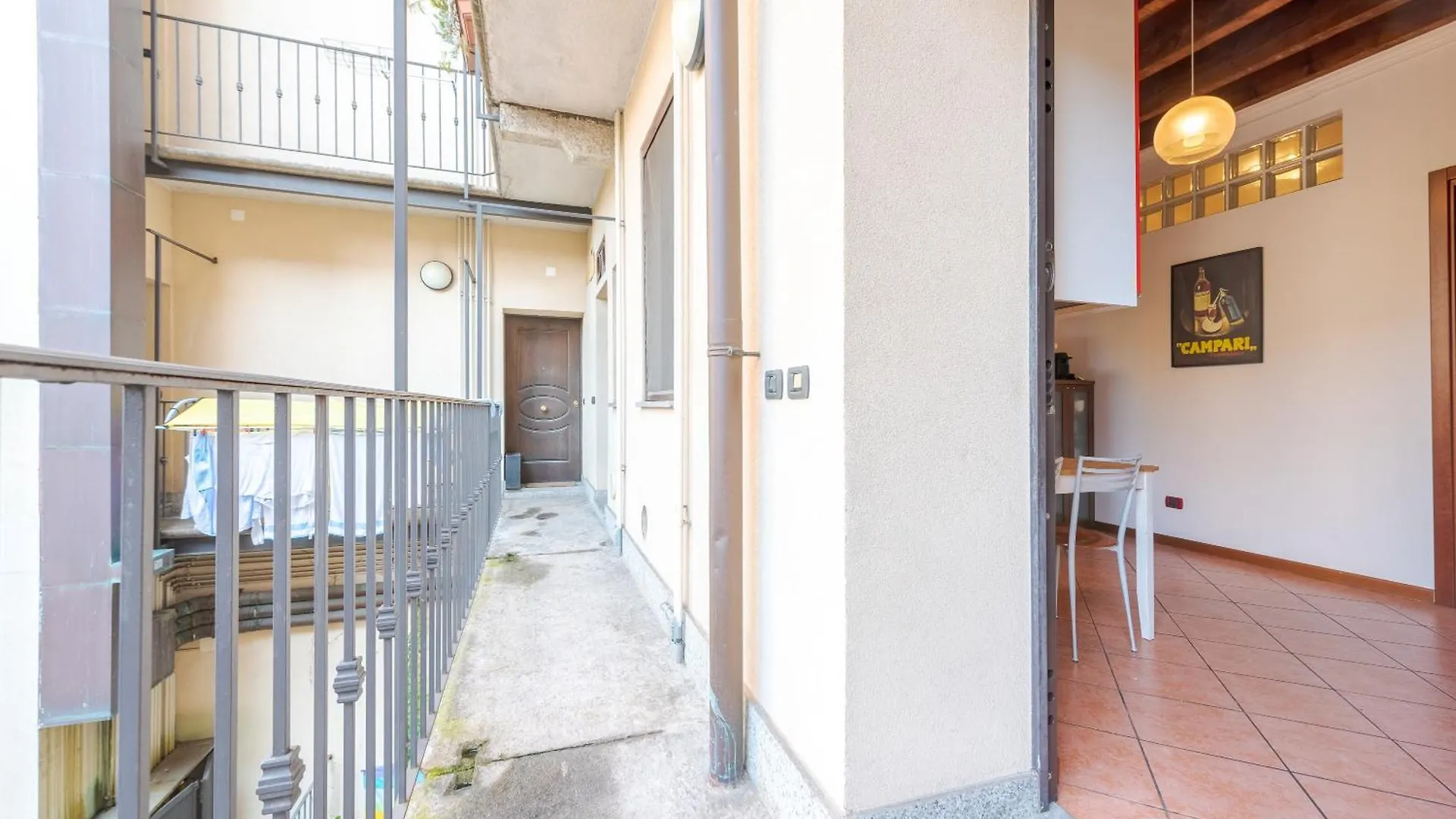 Guest Planet - Rosso Milano Apartment - Navigli Area Italia