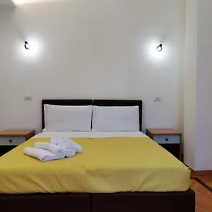pergolesi-apartments.italymilanhotels.net/