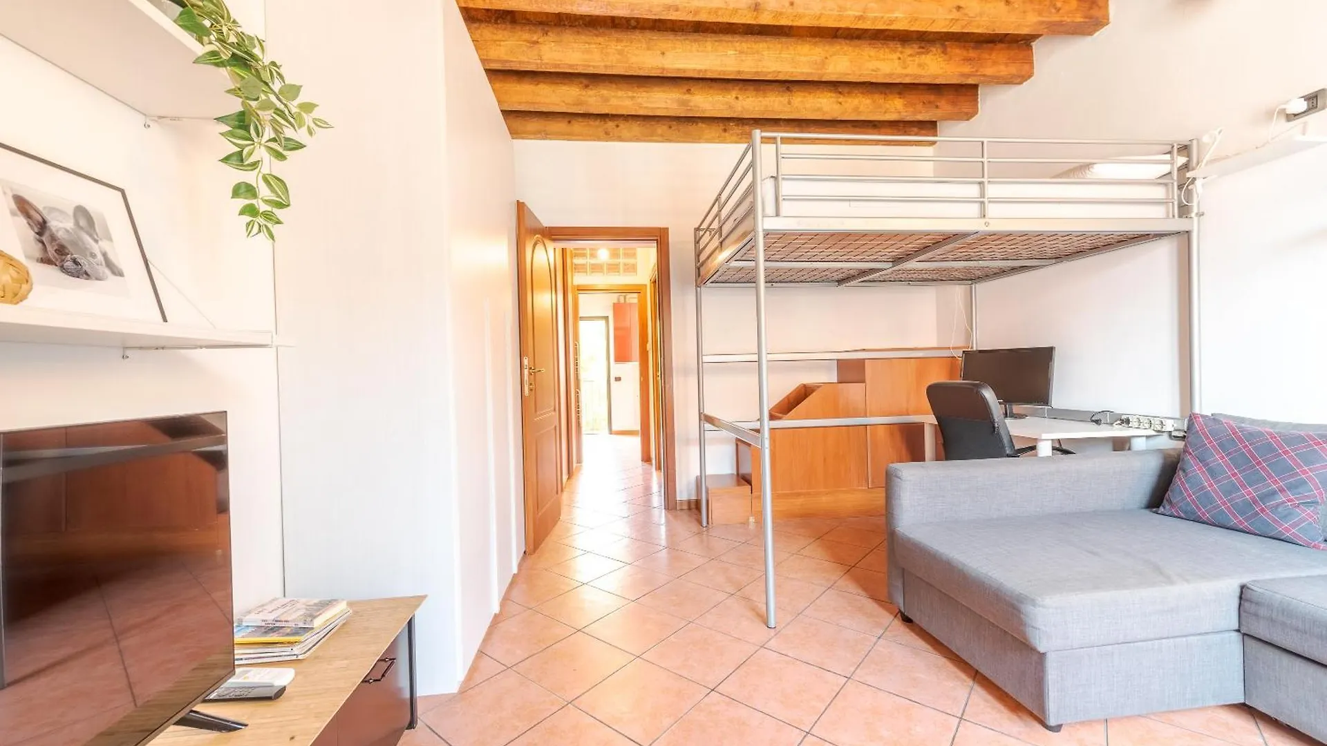 Guest Planet - Rosso Milano Apartment - Navigli Area