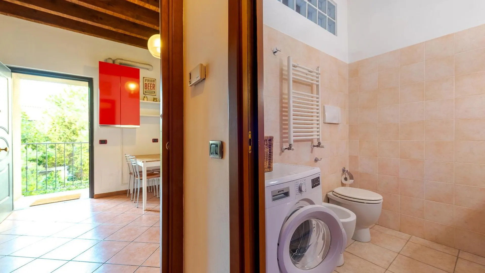Guest Planet - Rosso Milano Apartment - Navigli Area