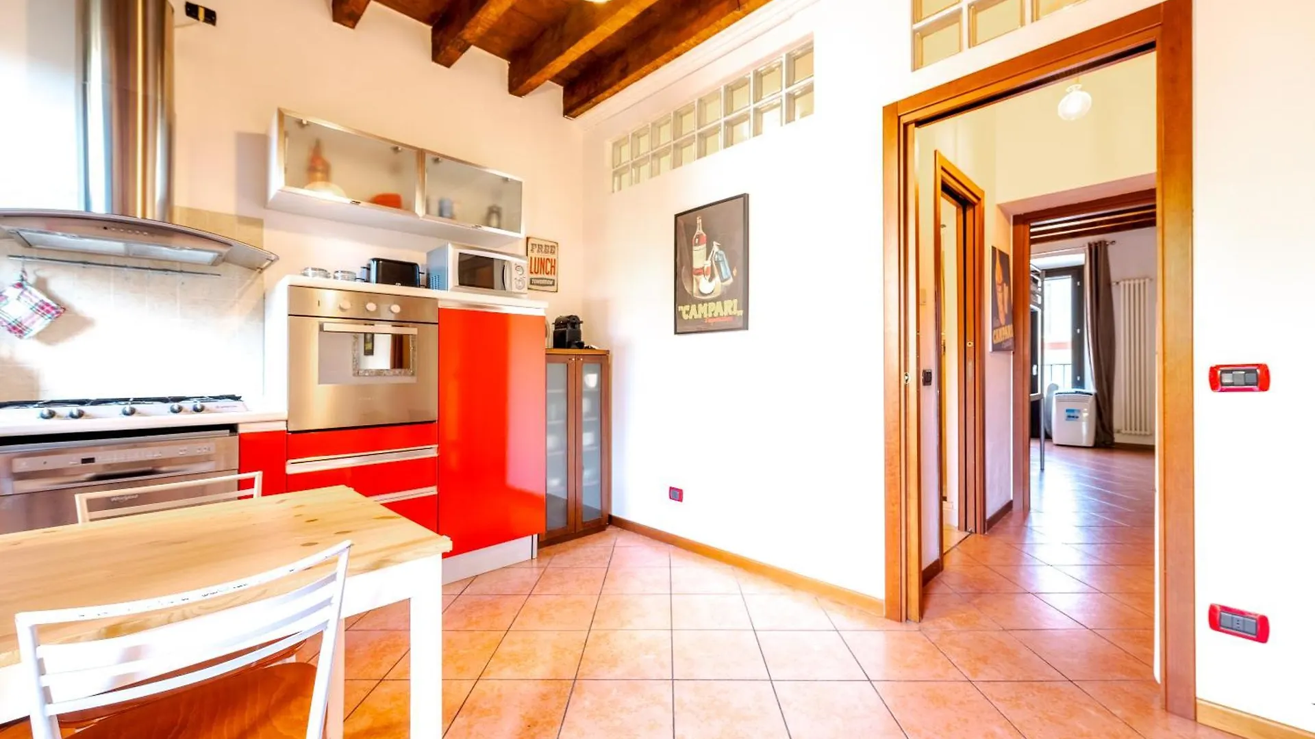 Guest Planet - Rosso Milano Apartment - Navigli Area 0*,